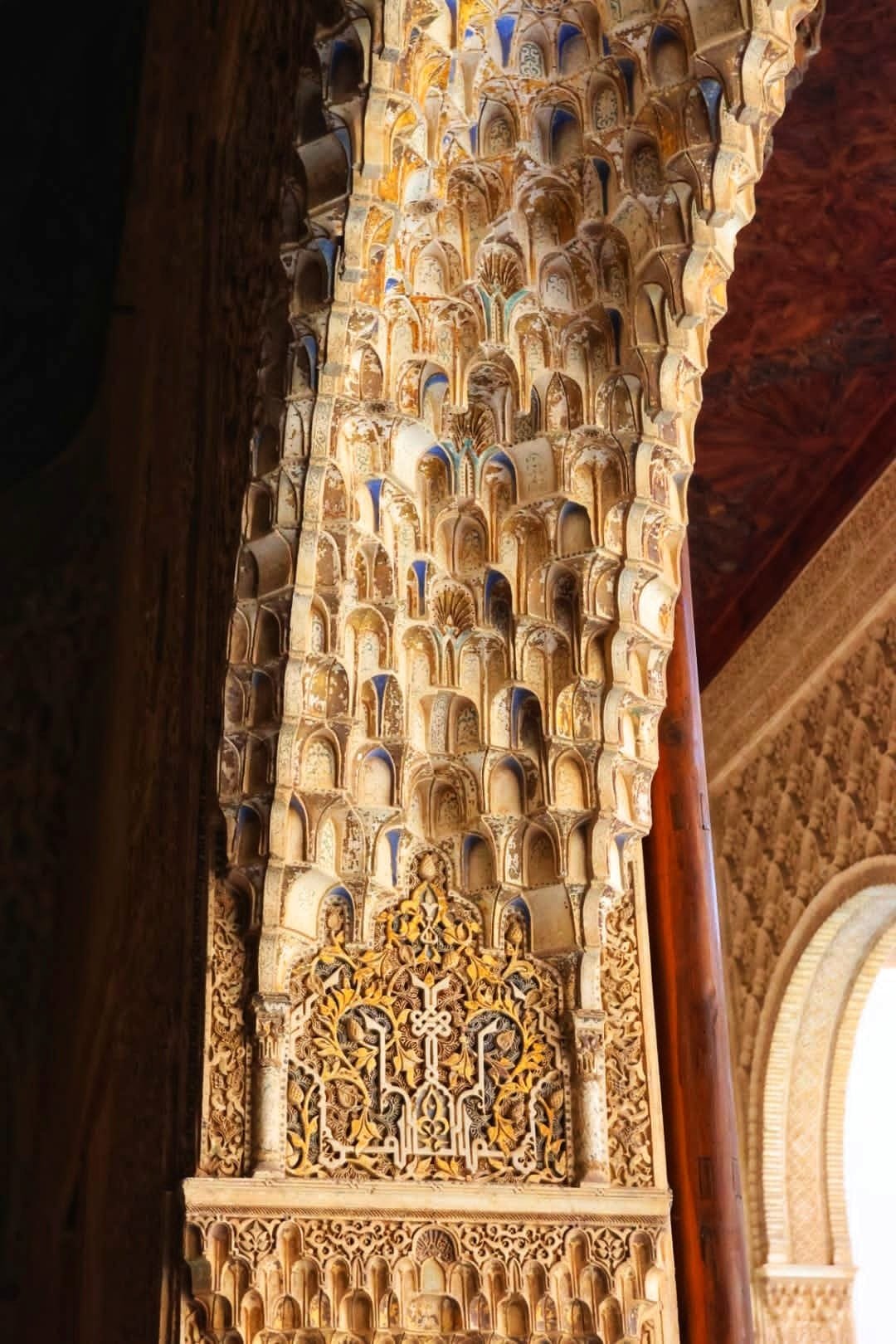 alhambra plasterwork