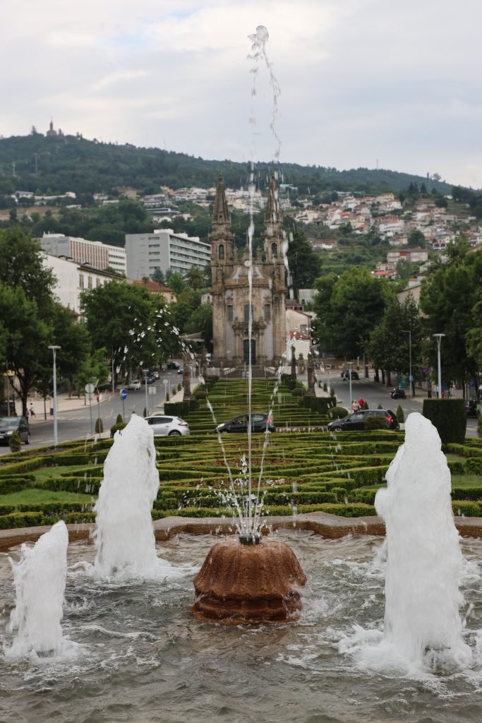 guimaraes center