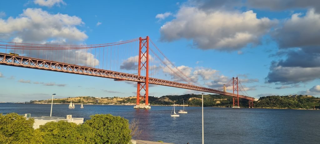 Lisbon_bridge