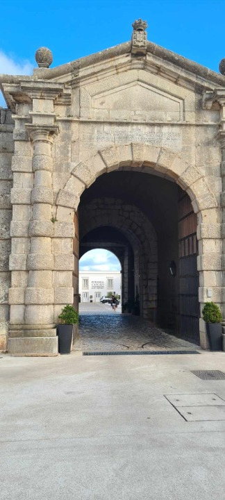 gate