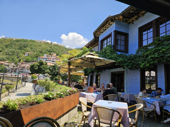 restaurant