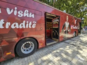 bus souvenir store