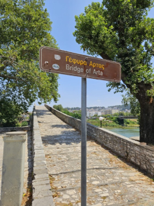 arta bridge