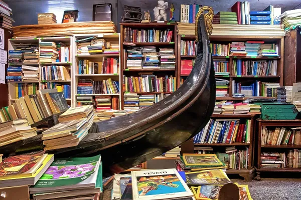 Libreria Acqua Alta