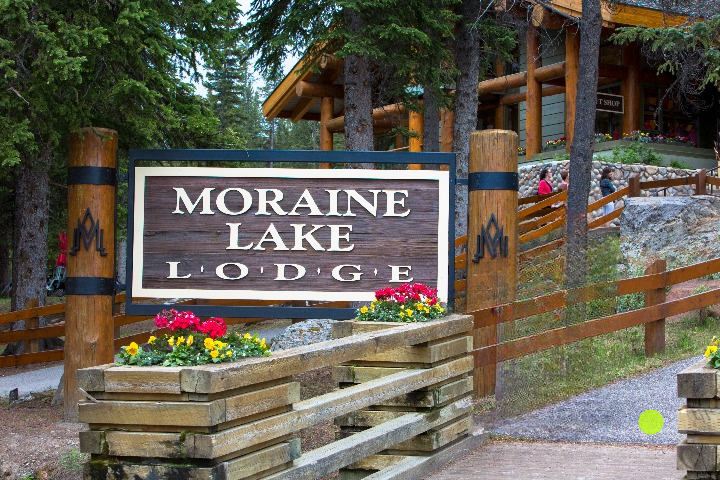 Moraine lake lodge