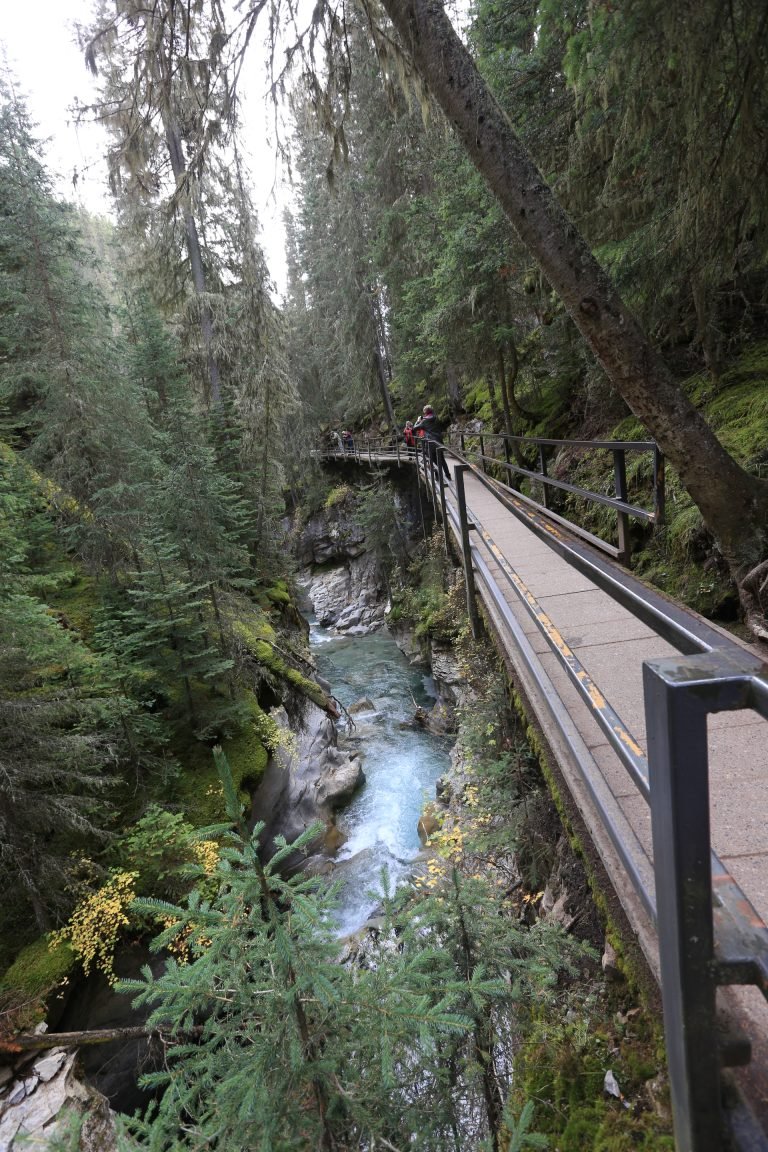 johnston canyon