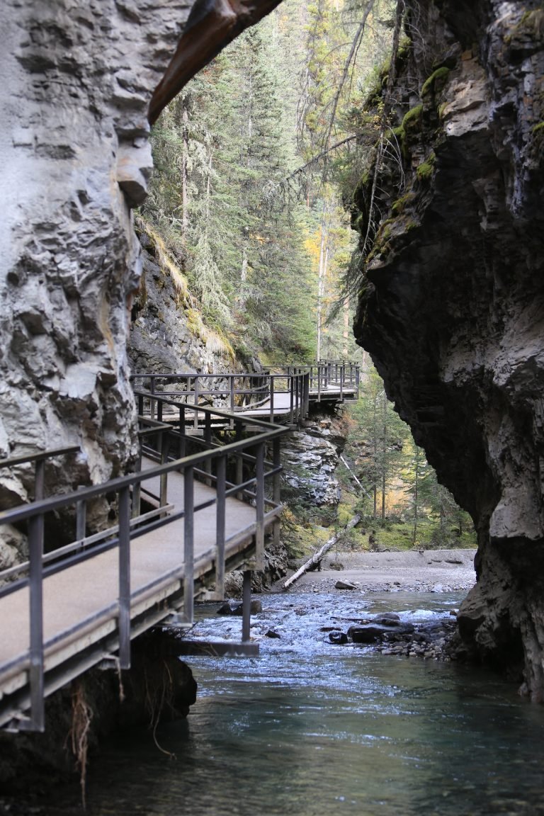 johnston canyon