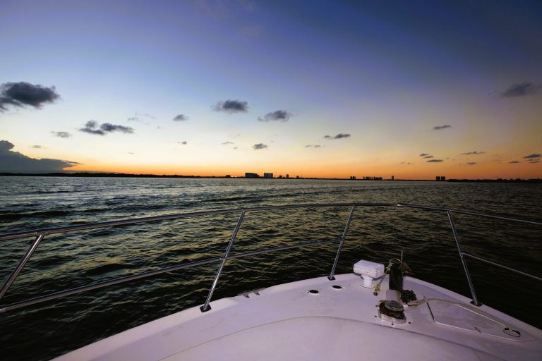 yacht