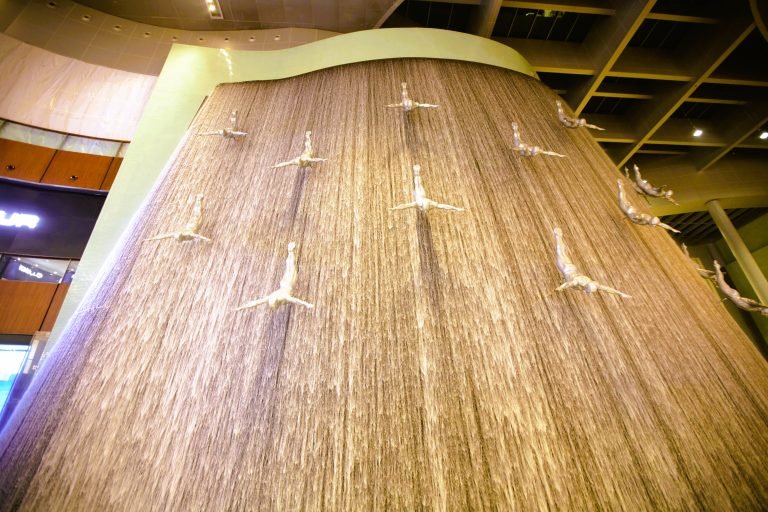 waterfall dubai mall