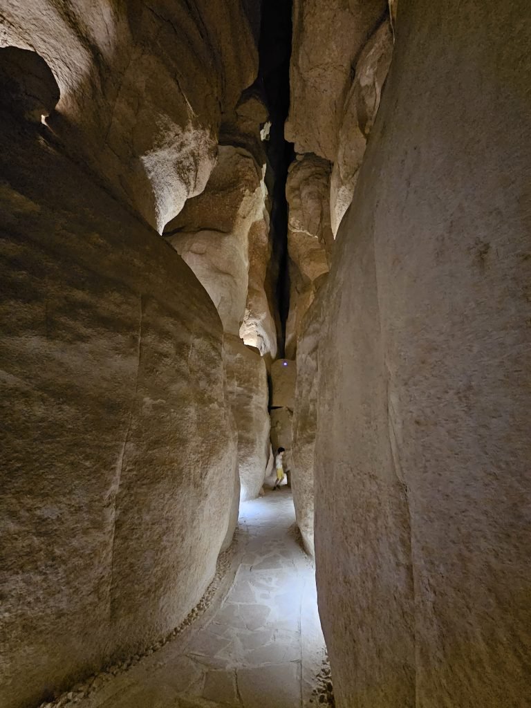 al_Qarah mountain